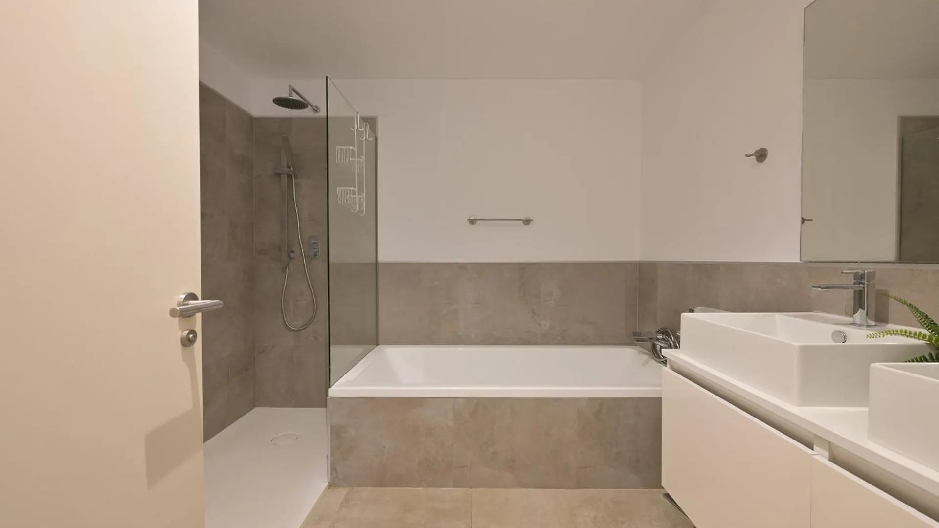 Apartment 3 Bedroom With Private Pool Cala De Mijas