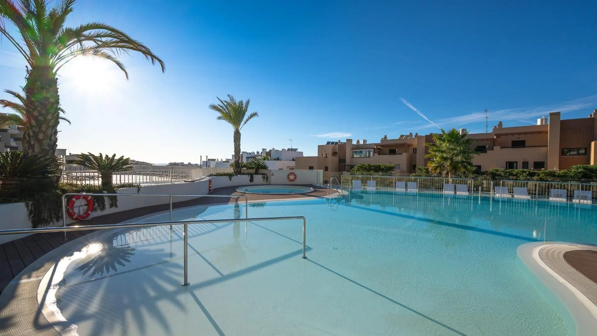 Apartment 3 Bedroom With Private Pool Cala De Mijas