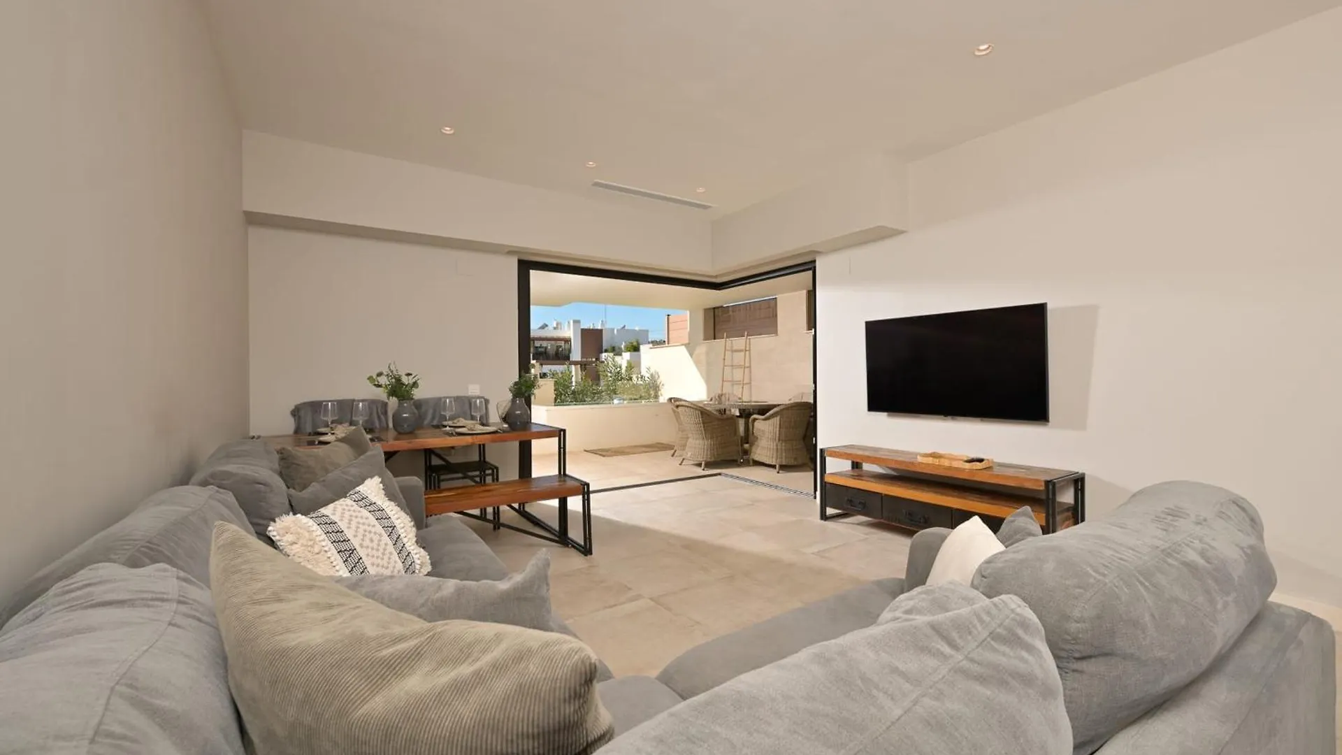 3 Bedroom With Private Pool Cala De Mijas Apartment