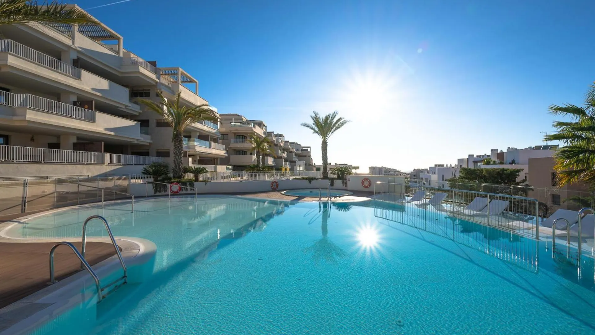 3 Bedroom With Private Pool Cala De Mijas